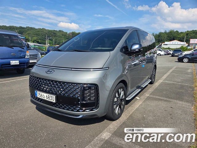 Hyundai Стария 2022