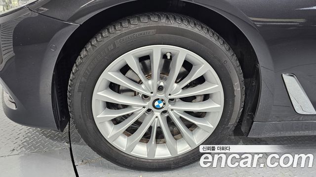 BMW 5 серия (G30) 2019