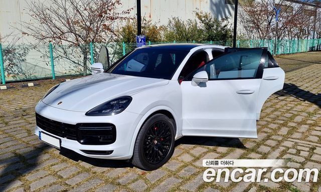 Porsche Cayenne (PO536) 2021