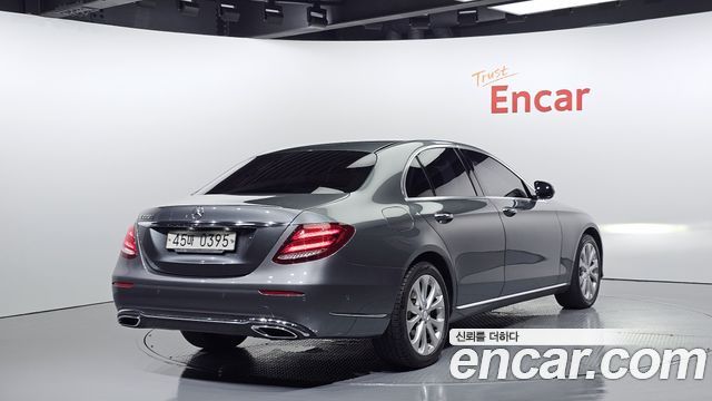 Mercedes-Benz Е-Класс W213 2017