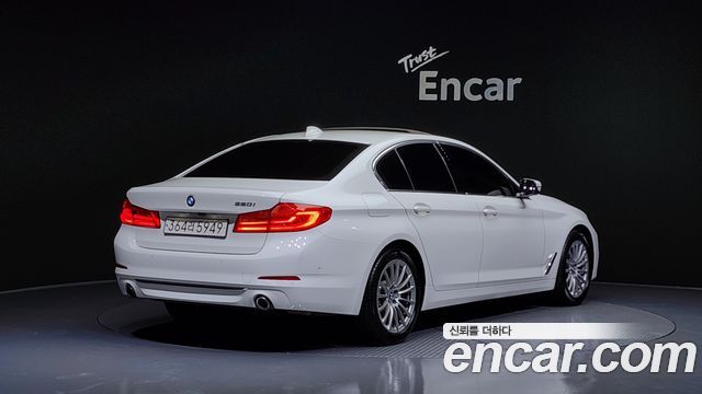 BMW 5 серия (G30) 2020