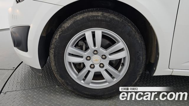 Chevrolet (GM Daewoo) Aveo Hatchback 2016