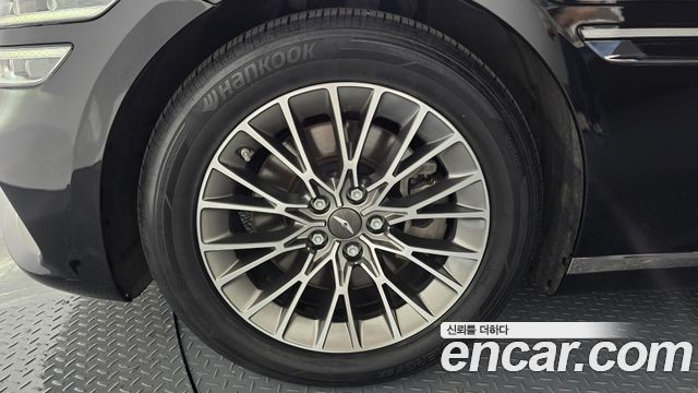 Genesis G80 (RG3) 2022