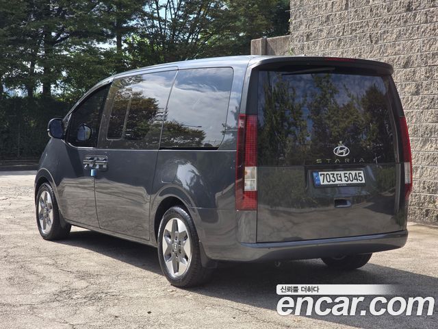 Hyundai Staria 2022