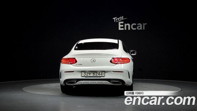 Mercedes-Benz C-Class W205 2016