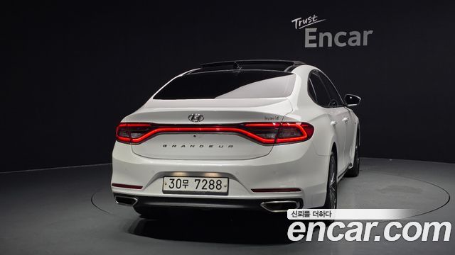 Hyundai Grandeur IG Hybrid 2018