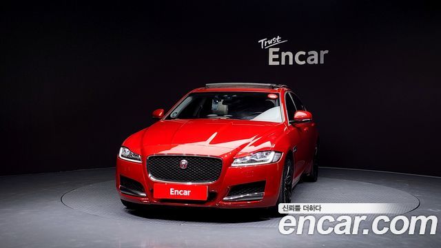 Jaguar XФ (H260) 2017