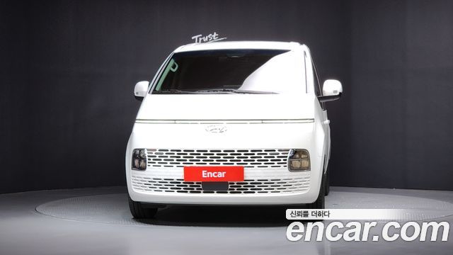 Hyundai Staria 2024