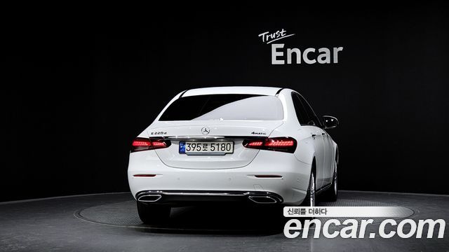 Mercedes-Benz E-Class W213 2023