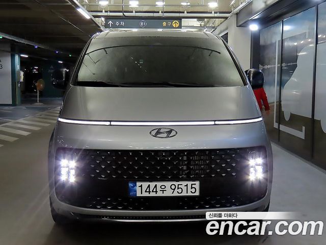 Hyundai Staria 2023