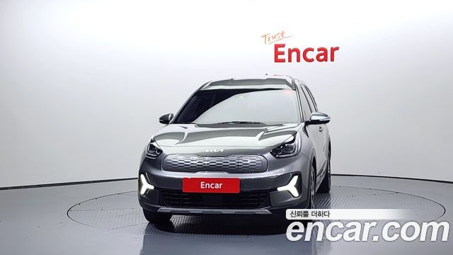 Kia Niro Plus 2024