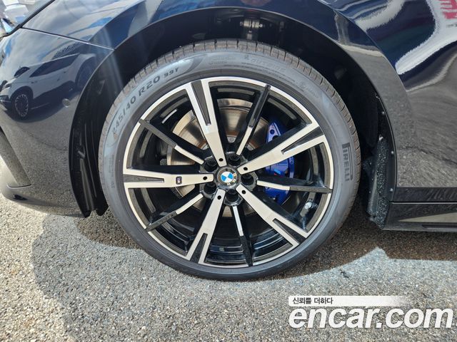 BMW 5 серия (G60) 2025