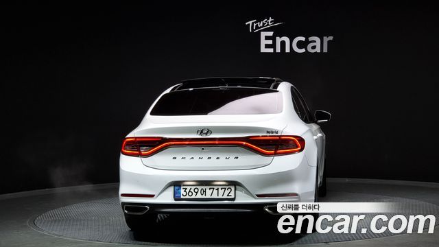 Hyundai Грандеур IG Гибрид 2018