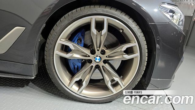 BMW 5 Series (G30) 2018