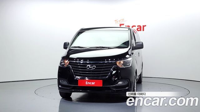 Hyundai Grand Starex 2021