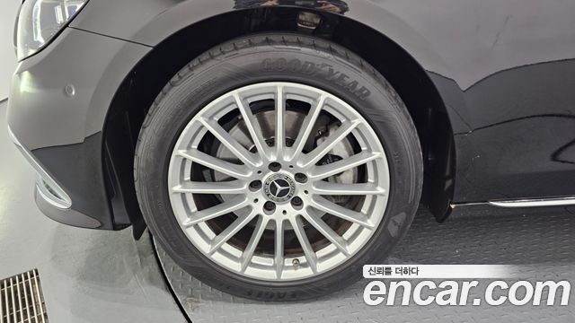 Mercedes-Benz Е-Класс W213 2023