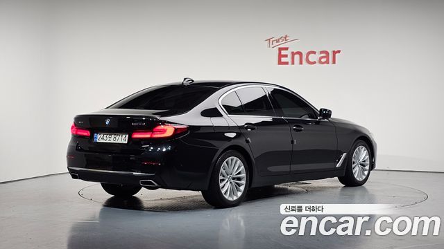 BMW 5 серия (G30) 2021