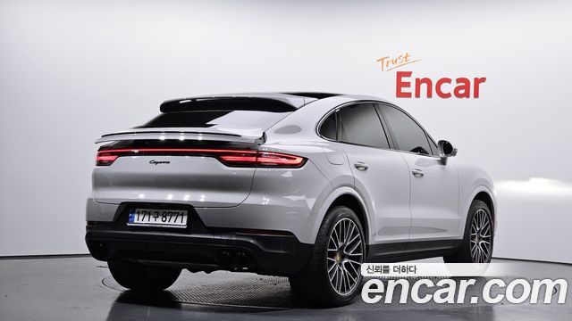 Porsche Кайенна (PO536) 2021