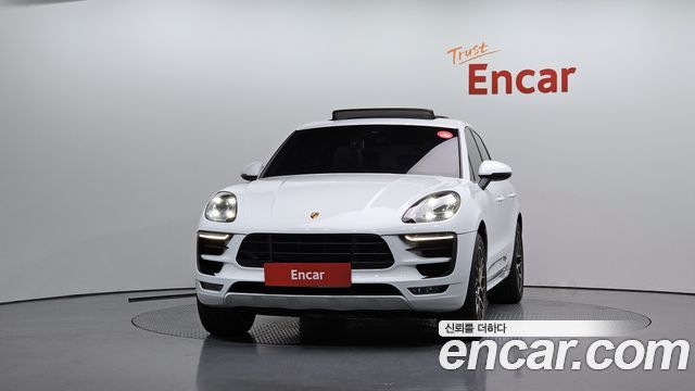 Porsche Макан 2018