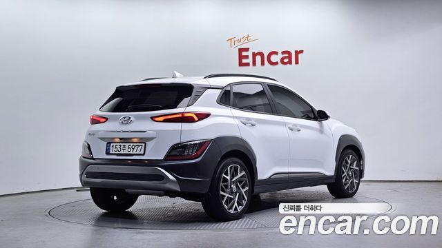 Hyundai Новый гибрид Кона 2021