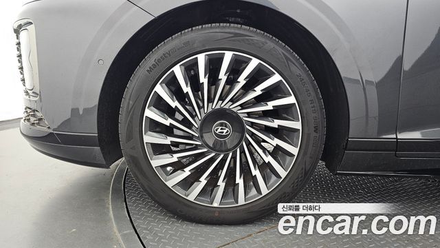 Hyundai Grandeur Hybrid (GN7) 2025