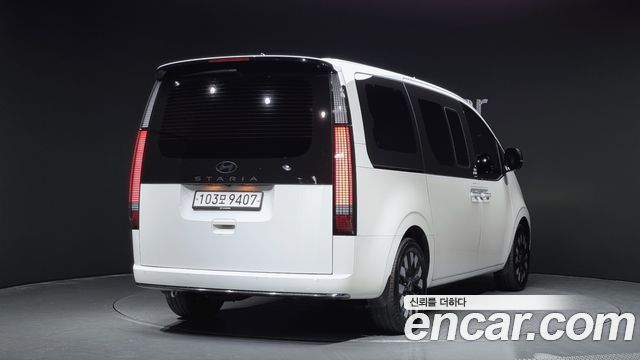 Hyundai Staria 2025