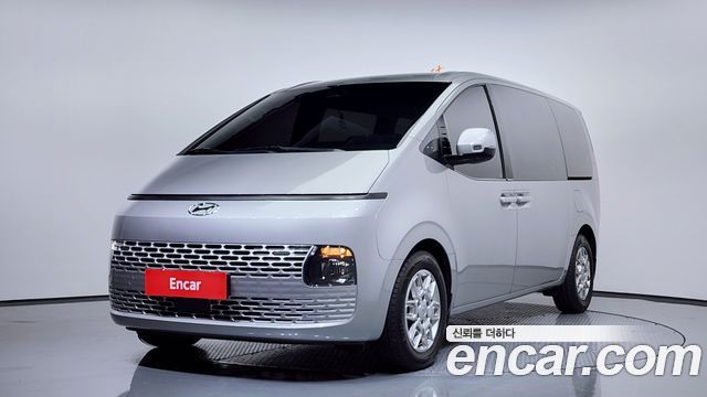 Hyundai Стария 2023