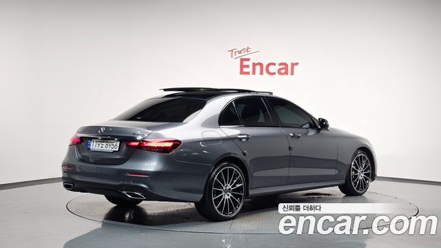 Mercedes-Benz Е-Класс W213 2023