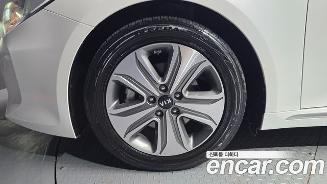 Kia К5 Гибрид 2-го поколения 2018