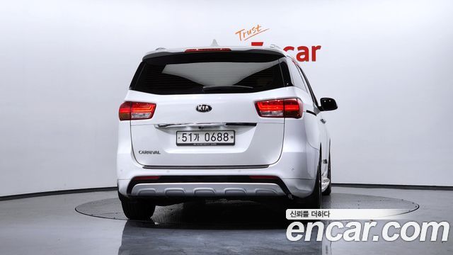 Kia Carnival 2016