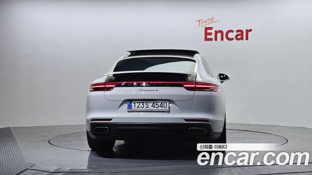Porsche Панамера (971) 2020
