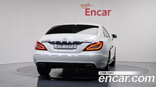 Mercedes-Benz CLS-Class (W218) 2016