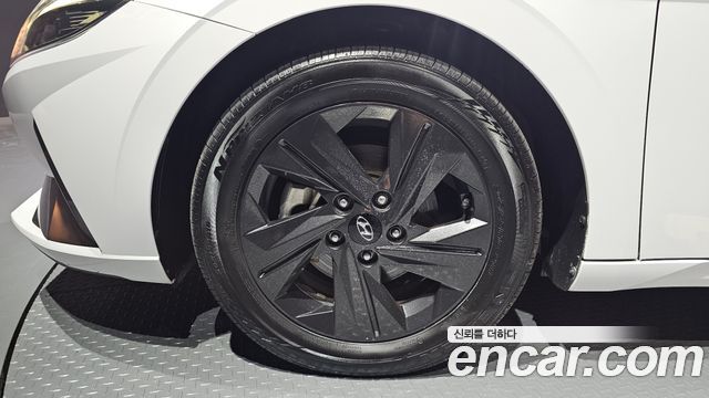 Hyundai Аванте Гибрид (CN7) 2021