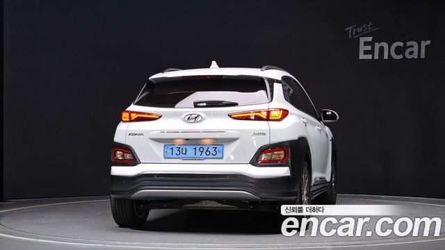 Hyundai Кона Электрик 2019