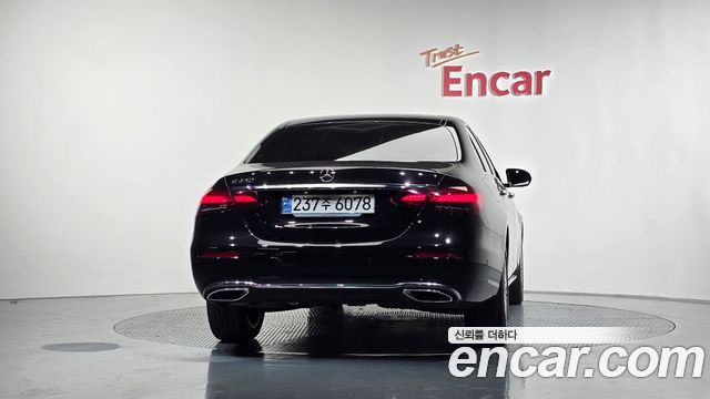 Mercedes-Benz E-Class W213 2023