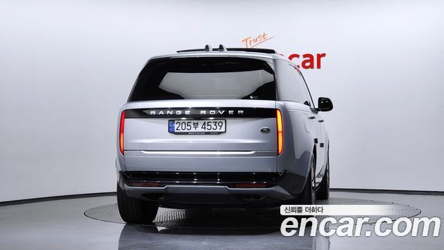 Land Rover Рендж Ровер 5 поколения. 2023