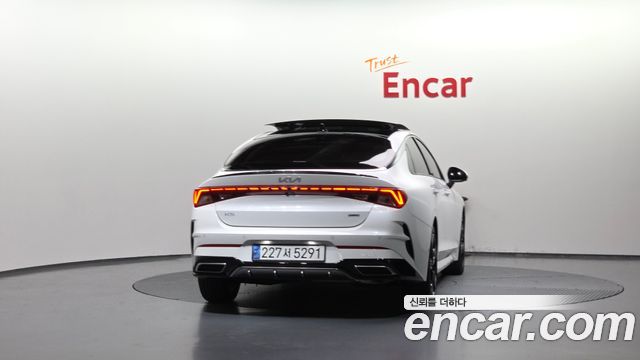 Kia K5 Гибрид 3-го поколения 2023