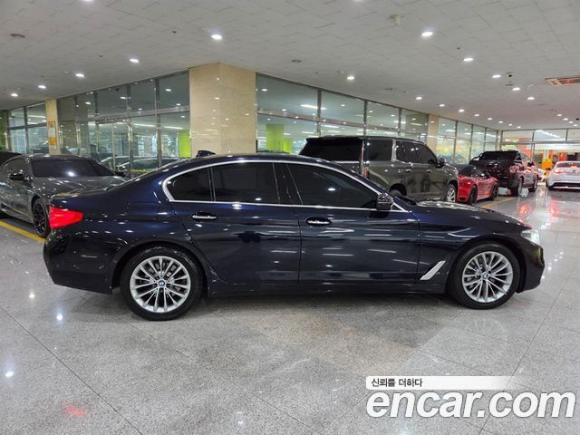 BMW 5 Series (G30) 2018