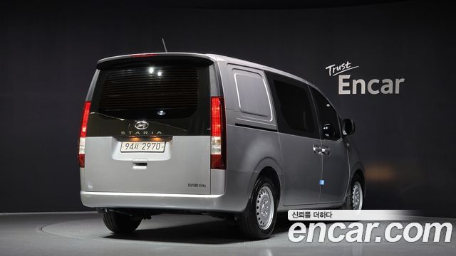 Hyundai Staria 2022