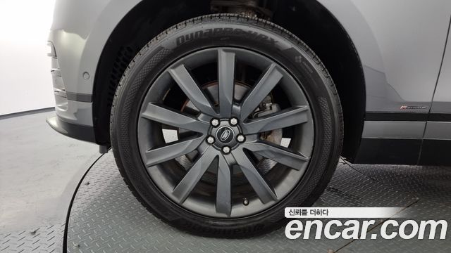 Land Rover Рендж Ровер Велар 2018