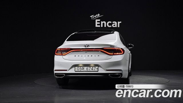 Hyundai Грандеур IG Гибрид 2018