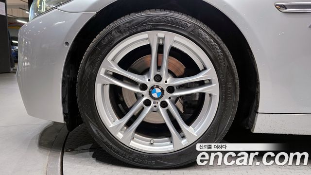 BMW 5 серия (F10) 2016