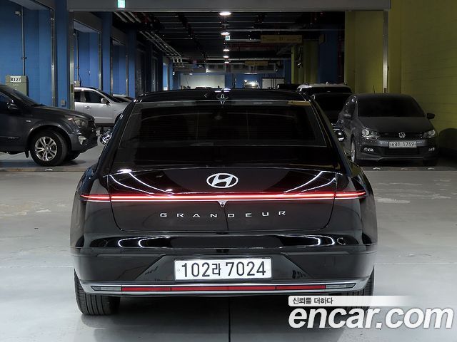 Hyundai Грандеур Гибрид (GN7) 2023