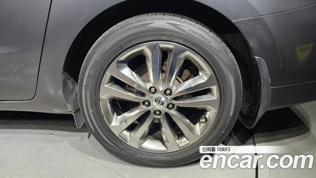 Kia Совершенно новый карнавал 2016