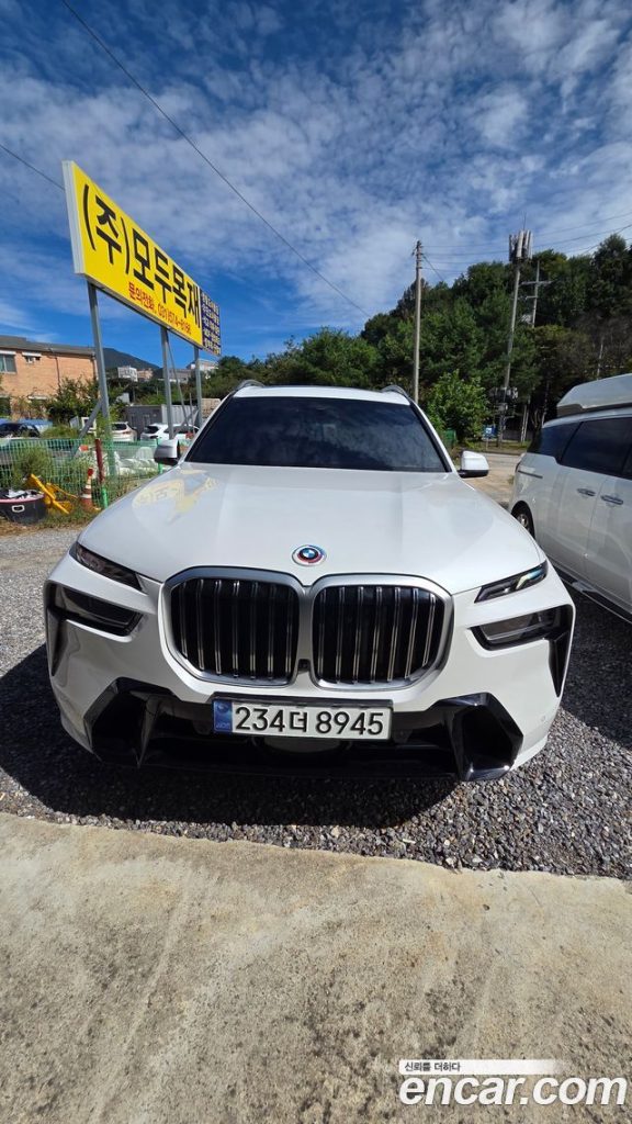 BMW X7 (G07) 2024