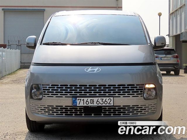 Hyundai Staria 2025
