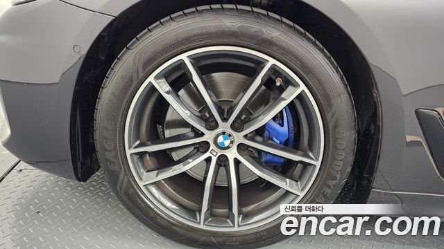 BMW 5 Series (G30) 2023