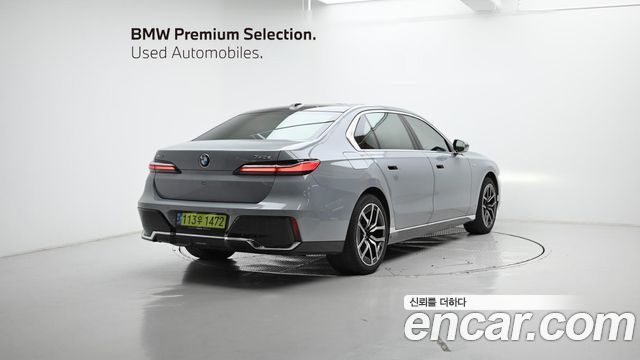 BMW 7 серия (G70) 2024