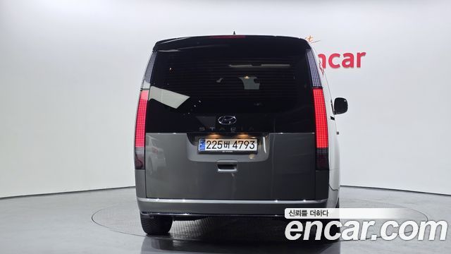 Hyundai Staria 2024