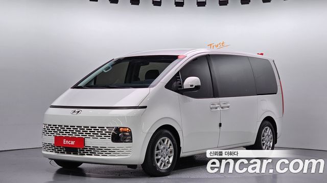 Hyundai Стария 2023